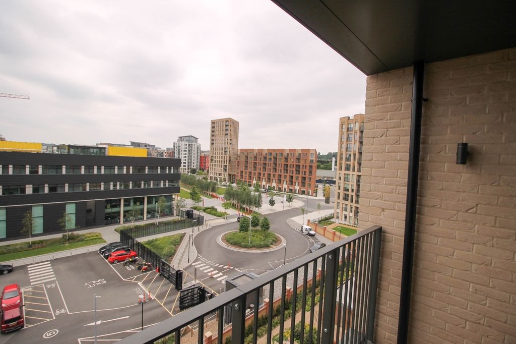 Property photo 3 of 8 Serenity House, Coli