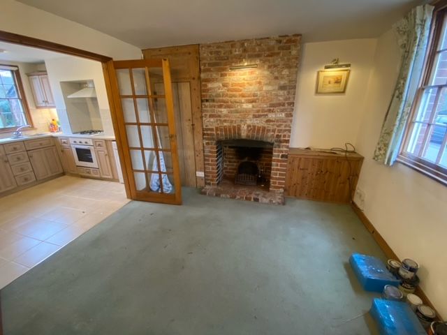 Property photo 3 of 7 Living Room
