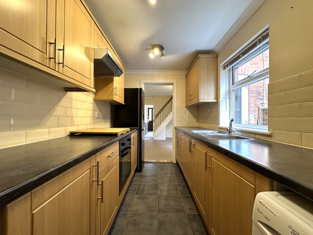 Property photo 2 of 13 Kitchen