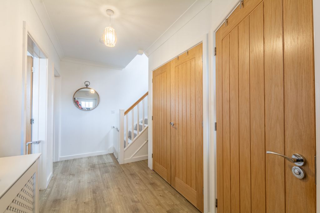 Property photo 2 of 17 Picture No. 05