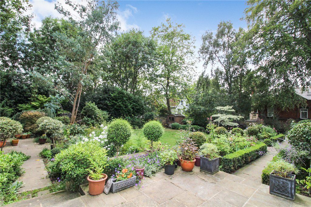 Property photo 2 of 32 Picture No. 49