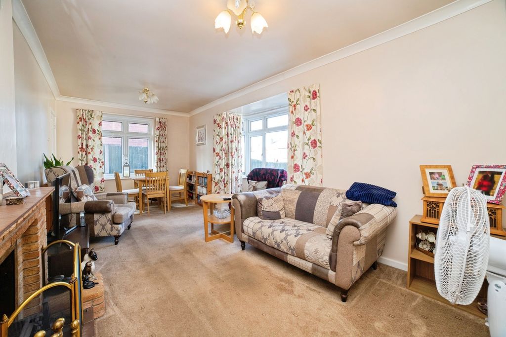 Property photo 2 of 17 Pbox-Img.Jpg