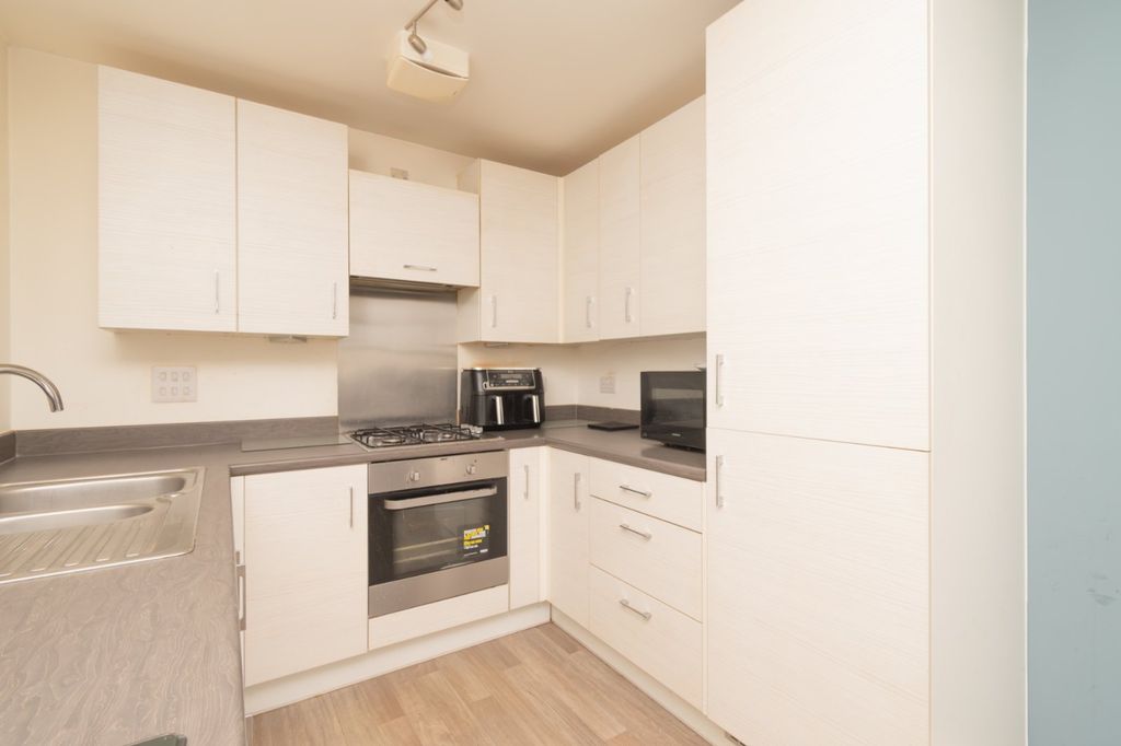 Property photo 3 of 13 Picture 3