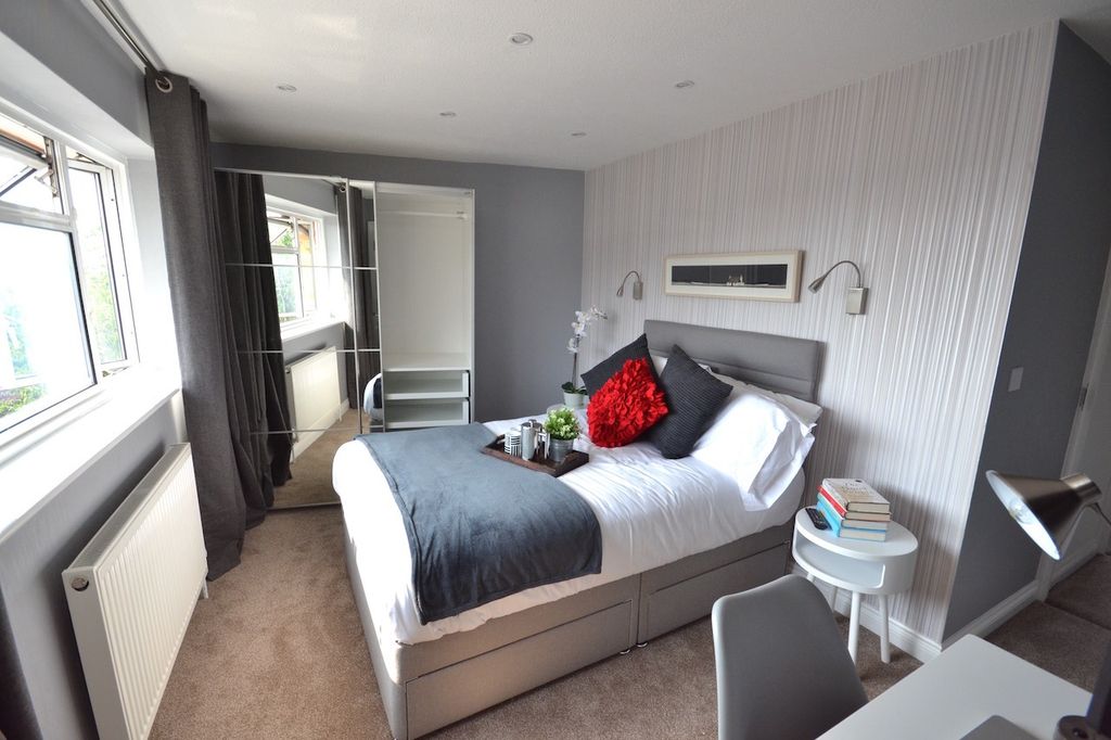 Property photo 2 of 13 3380561