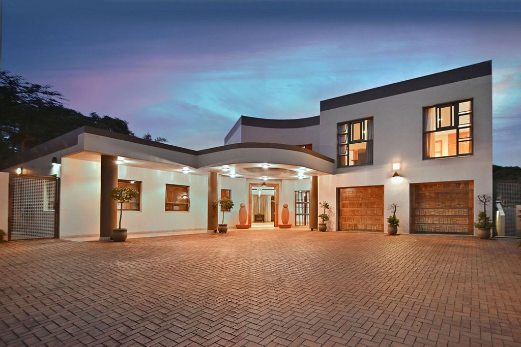 Property photo 1 of 62 Hp1696201