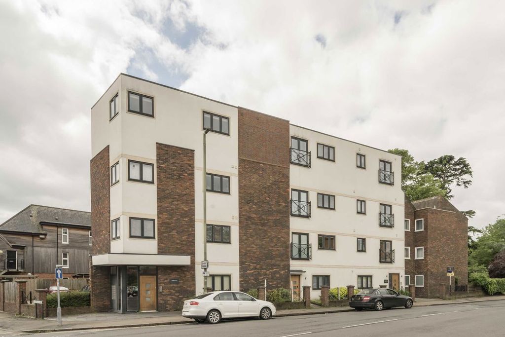 Property photo 1 of 5