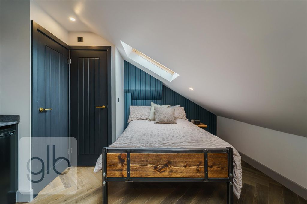 Property photo 3 of 13 4.Png