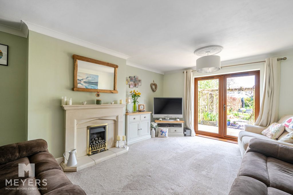 Property photo 2 of 22