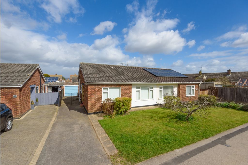 Property photo 1 of 15 421770