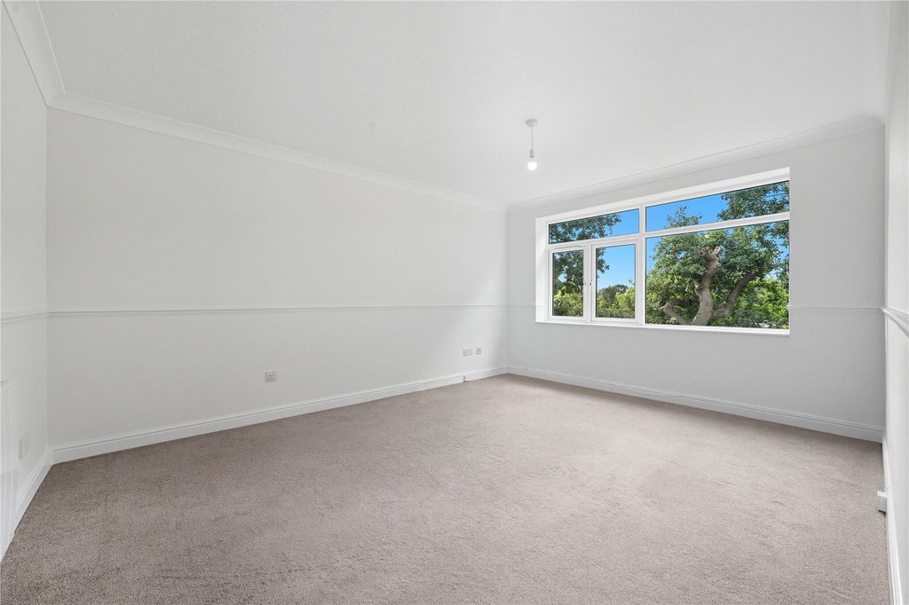 Property photo 2 of 11 Picture No. 05