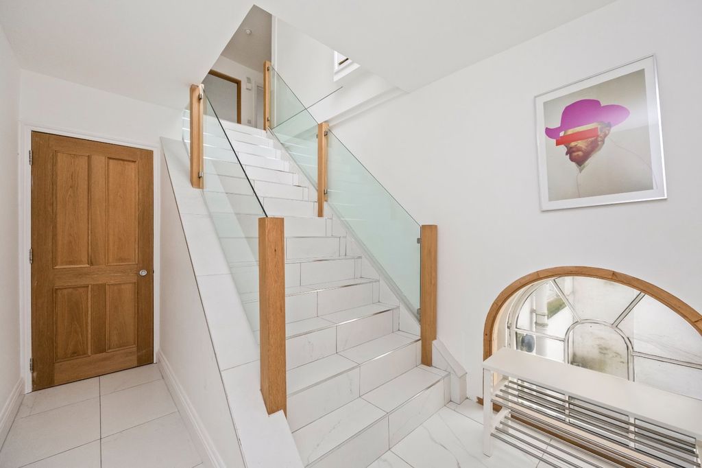 Additional image 37 of 3 bed flat for saleSussex Square, Brighton, East Sussex BN2