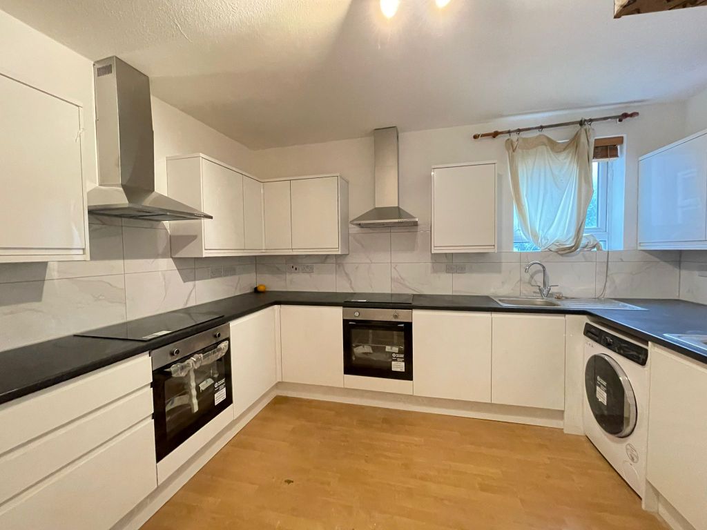 Property photo 1 of 3