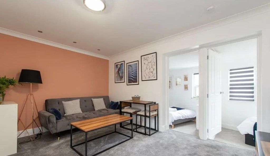 Property photo 1 of 10 Sofas.Jpg