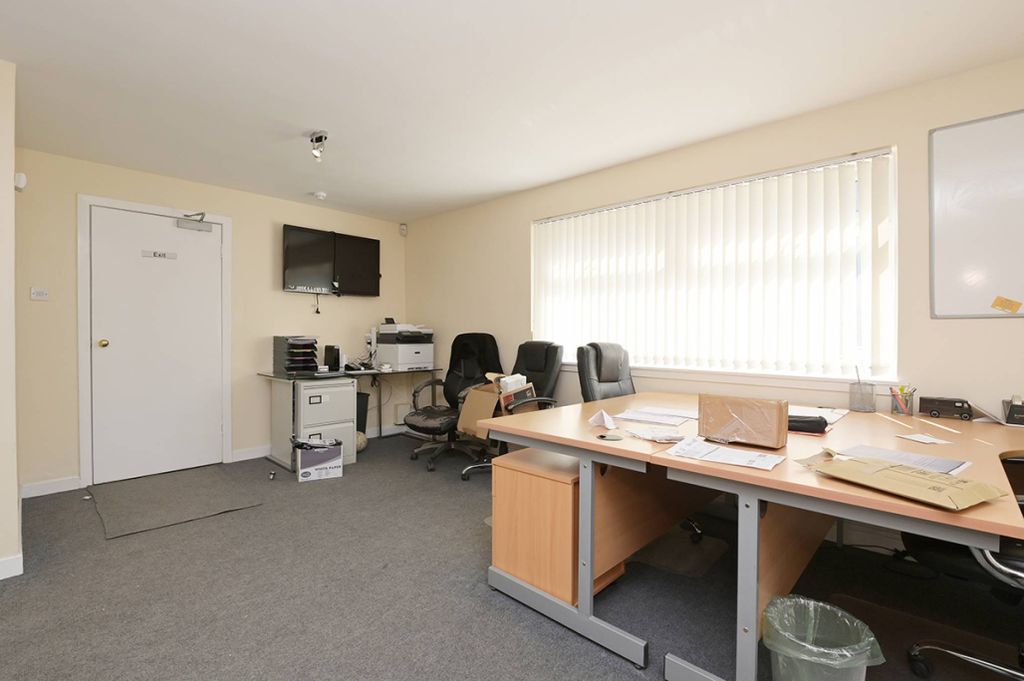 Property photo 2 of 12