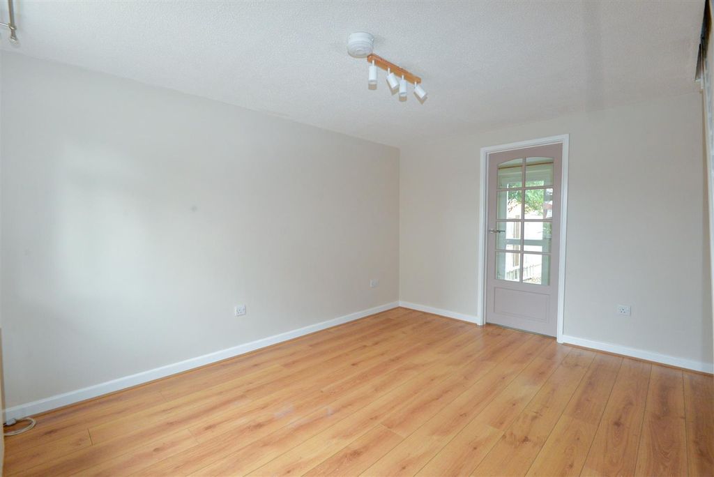 Property photo 2 of 13 Living Room 1.Jpg