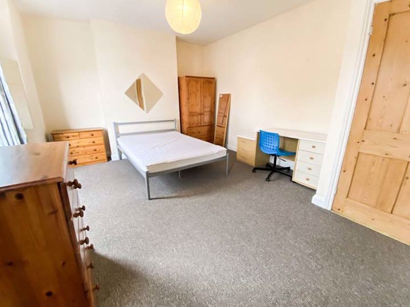 Additional image 13 of 6 bed detached house to rentWaterloo Road, Winton BH9