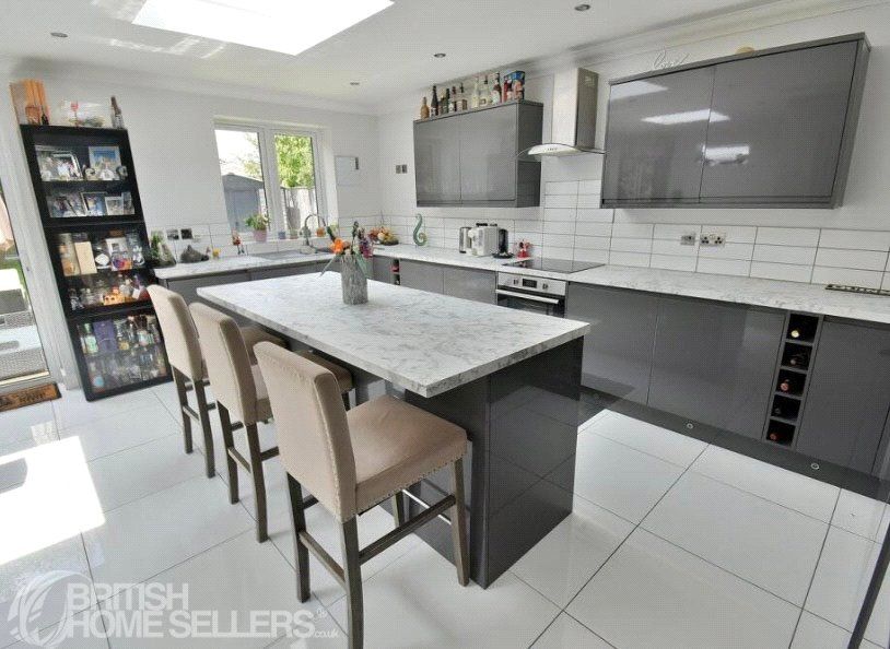Property photo 2 of 14 Picture No. 08