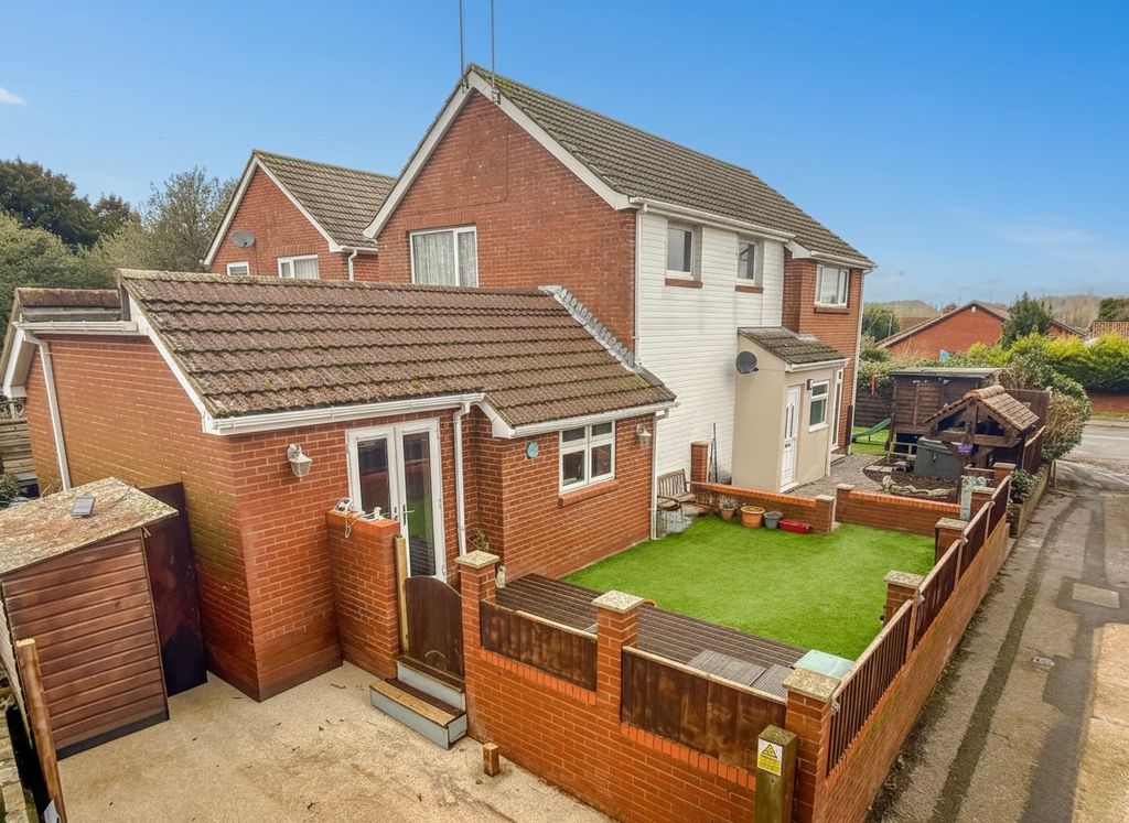 Property photo 1 of 26