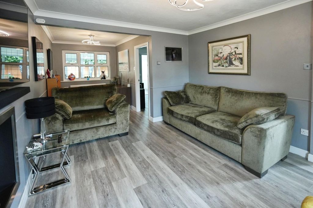 Property photo 2 of 17 F38Cae7c-Dsc04316.Jpg