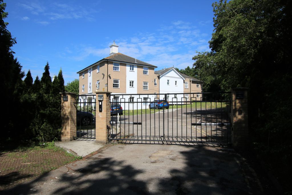 Property photo 3 of 8