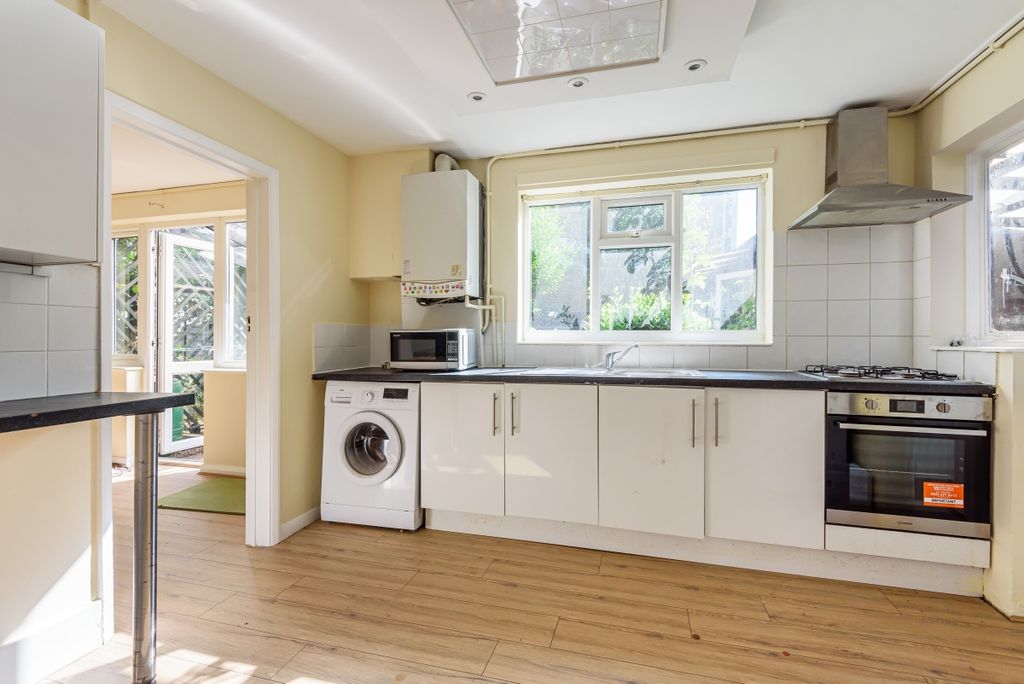 Property photo 2 of 6 868866 (2)