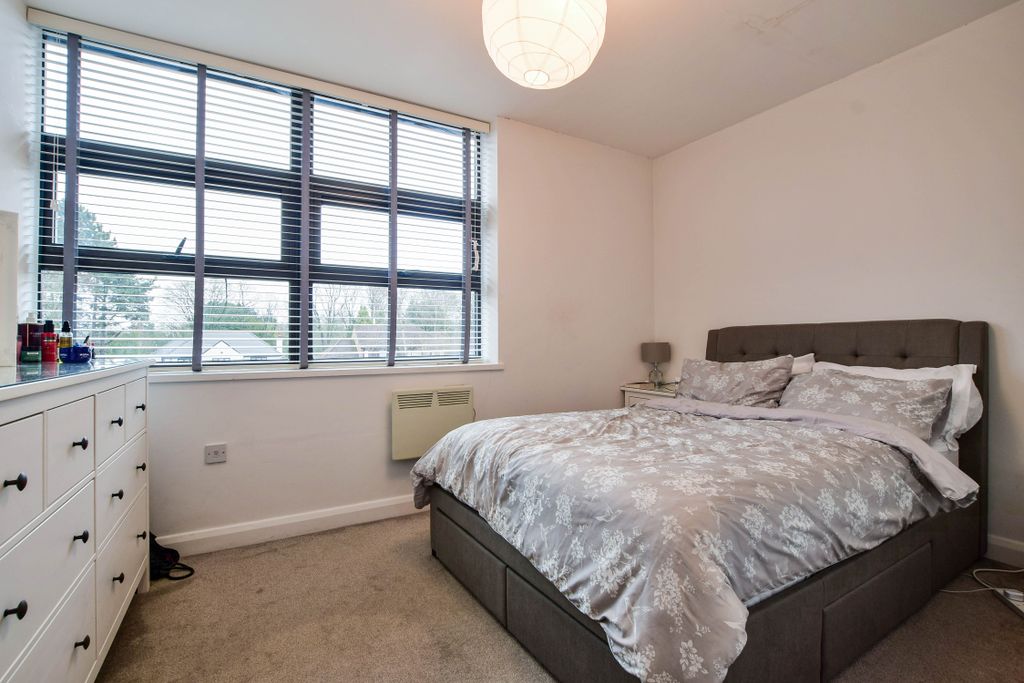 Property photo 2 of 14 Bed1 P1
