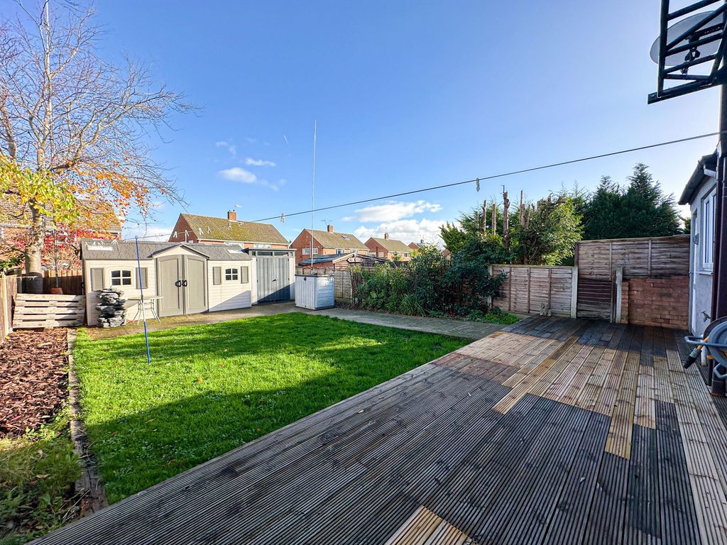 Property photo 3 of 17 Photo 3