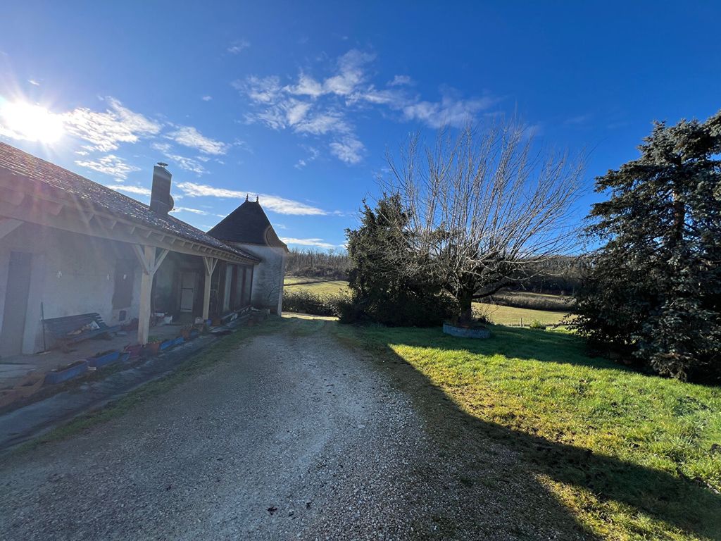 Property photo 2 of 9