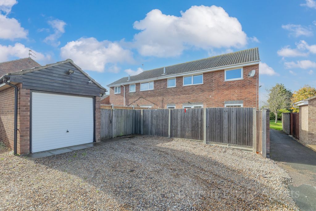 Property photo 1 of 23