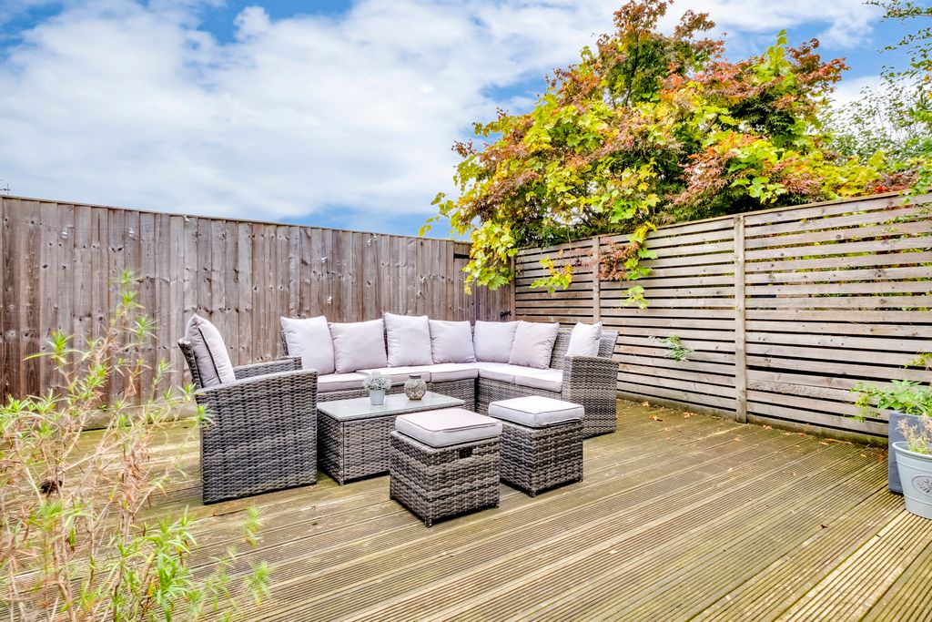 Property photo 3 of 8