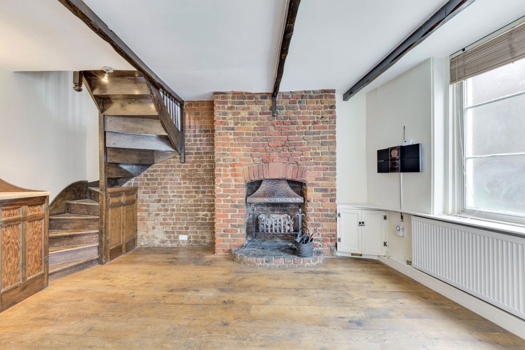 Property photo 3 of 21 Picture No. 12