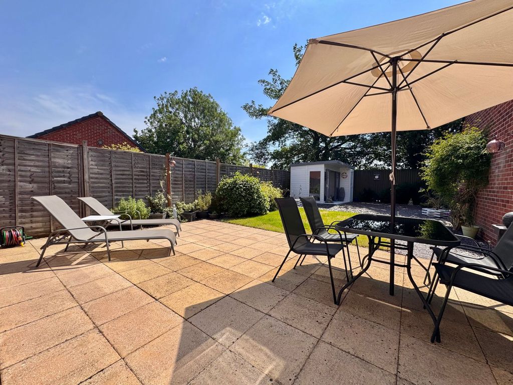 Property photo 2 of 37