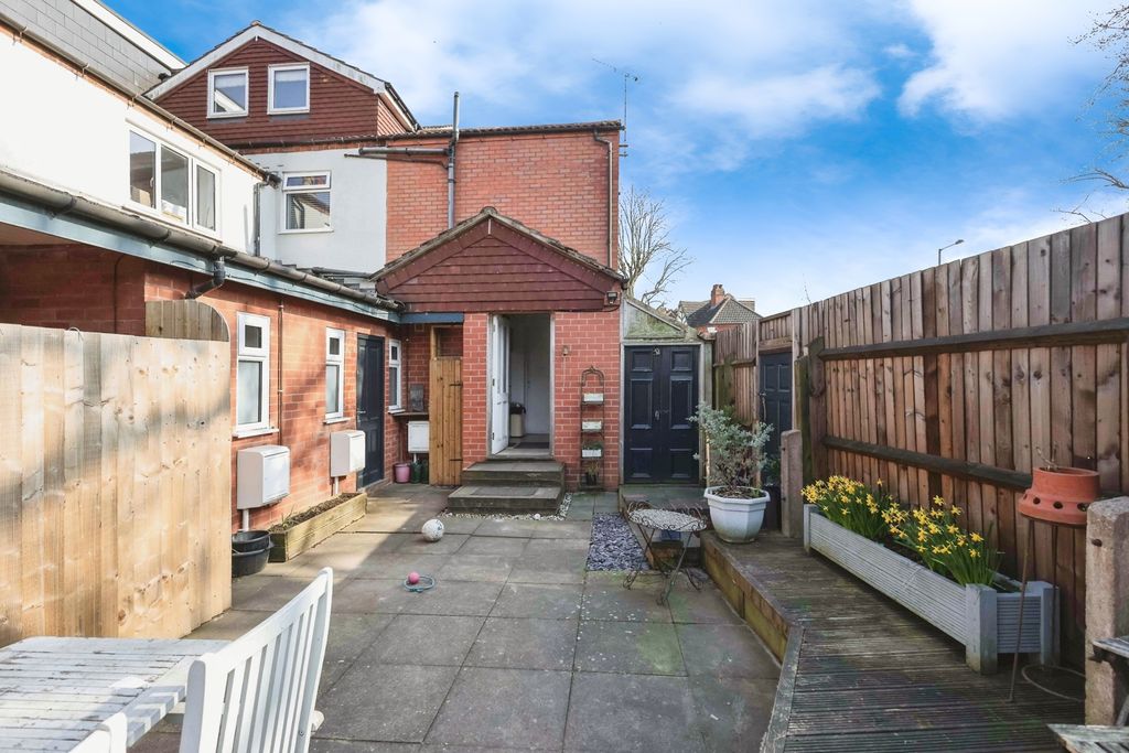 Property photo 1 of 9