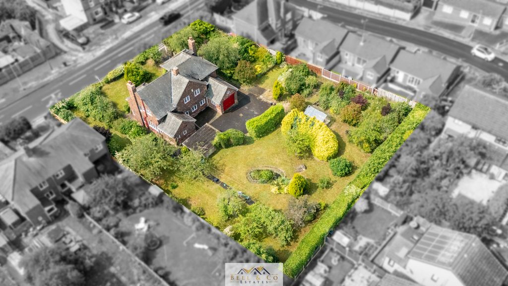 Property photo 3 of 18 Aerial 1