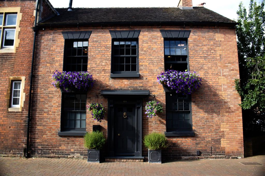 Property photo 1 of 39 Housefront.Jpeg