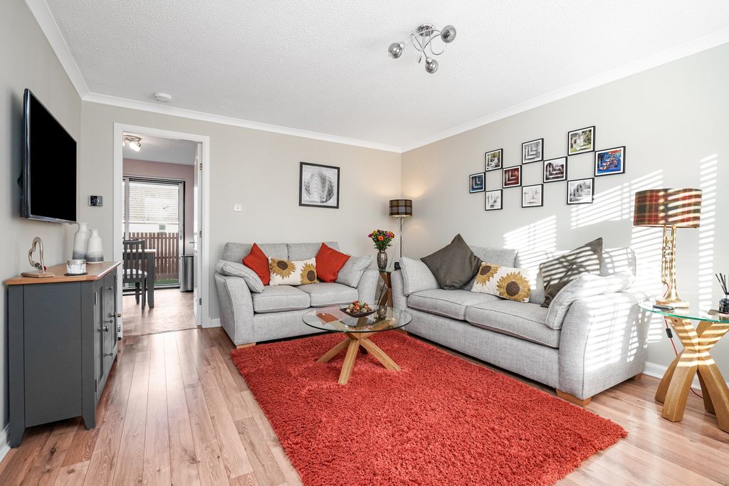 Property photo 3 of 17 Property Image 4