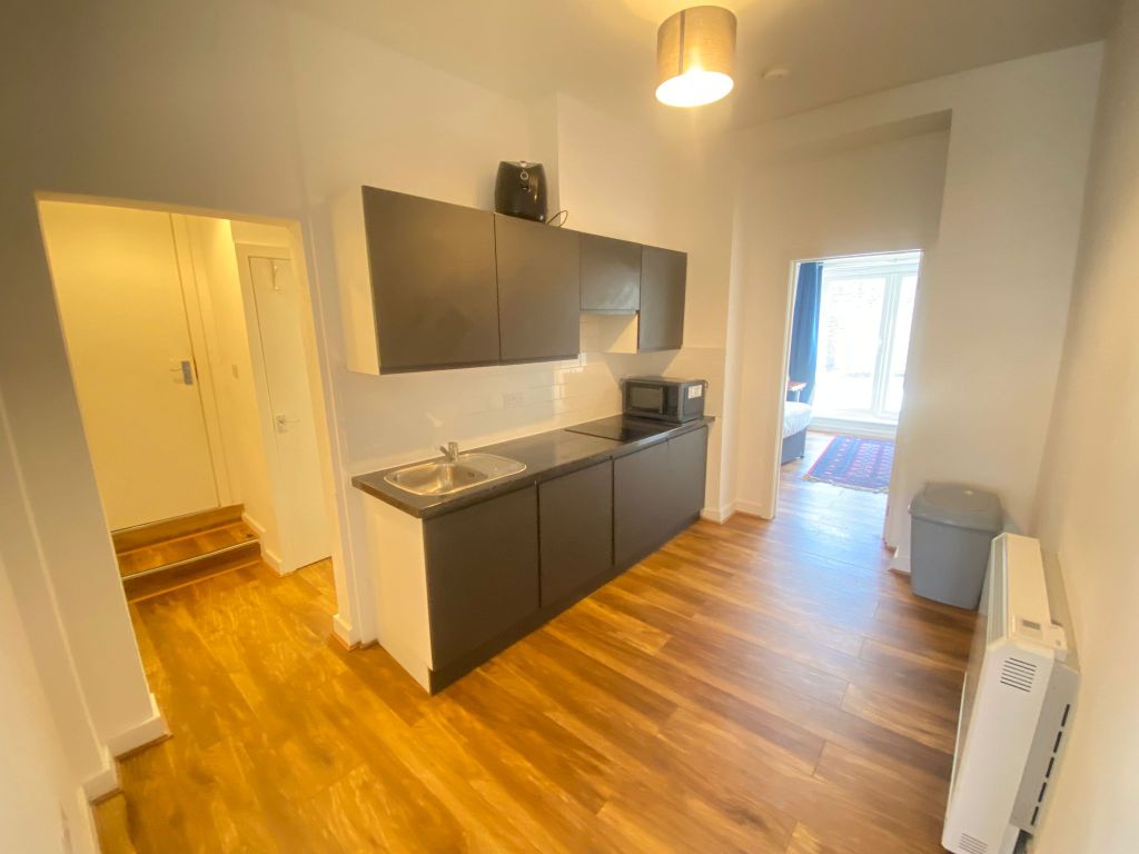 Property photo 1 of 10 Photo 0