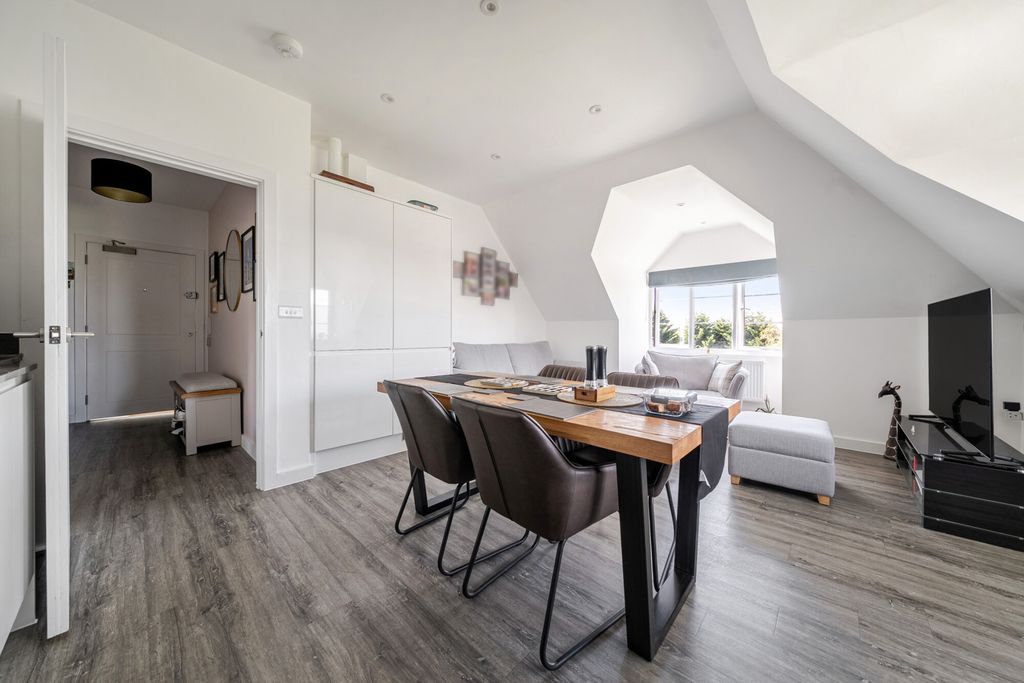 Property photo 3 of 25 1447029-2-69E60c1...