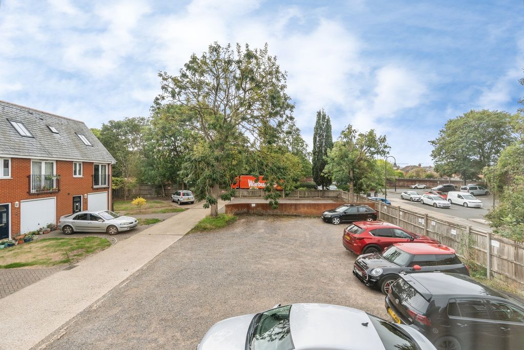 Property photo 1 of 13 Pbox-Img.Jpg