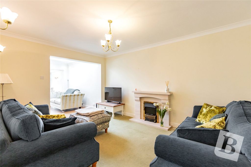 Property photo 3 of 12 Living Room