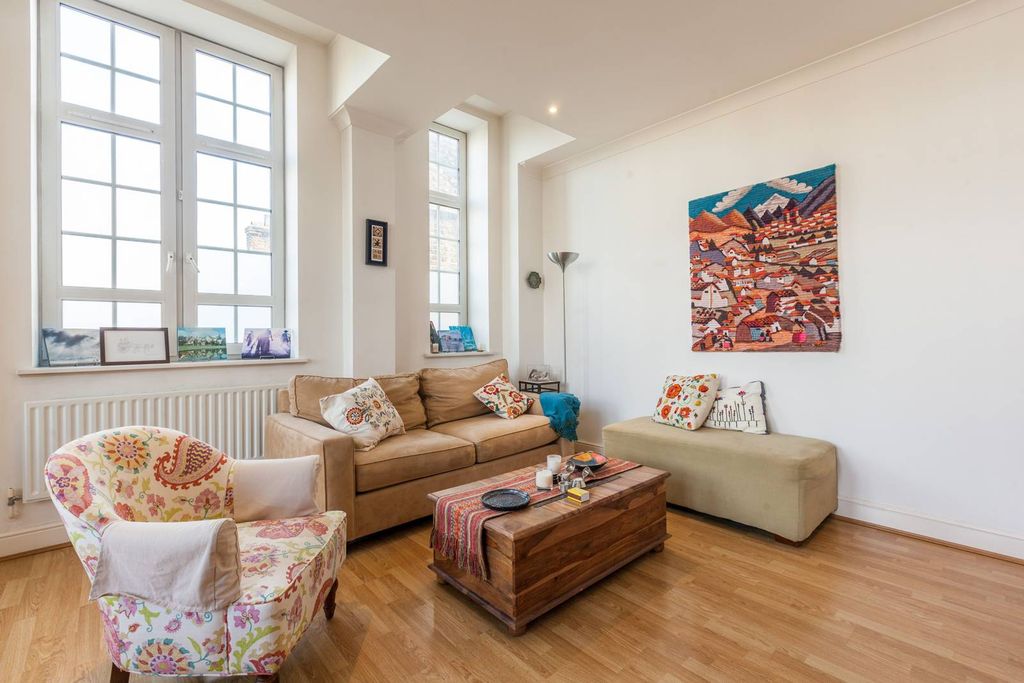 Property photo 1 of 7