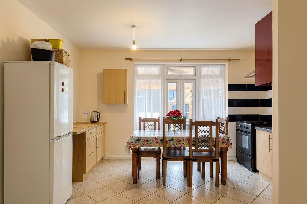 Property photo 3 of 11 Shakespeare Crescent, E12 - 3 Bed House For Sale B