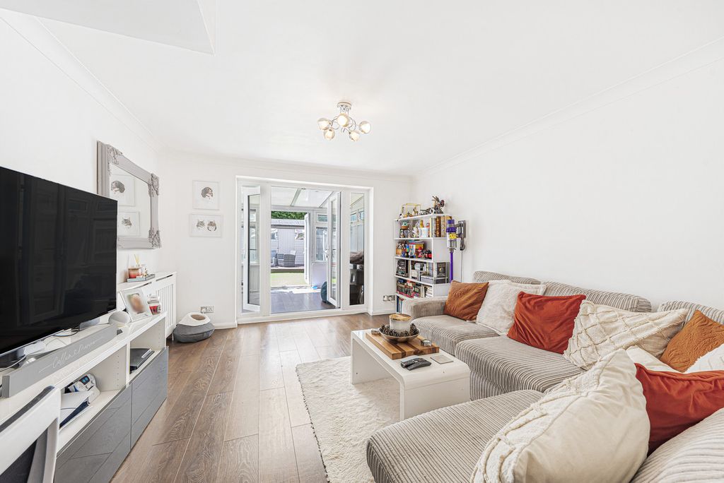 Property photo 2 of 15