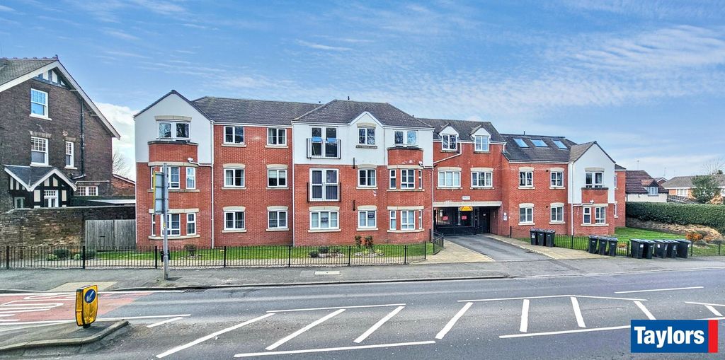 Property photo 1 of 9