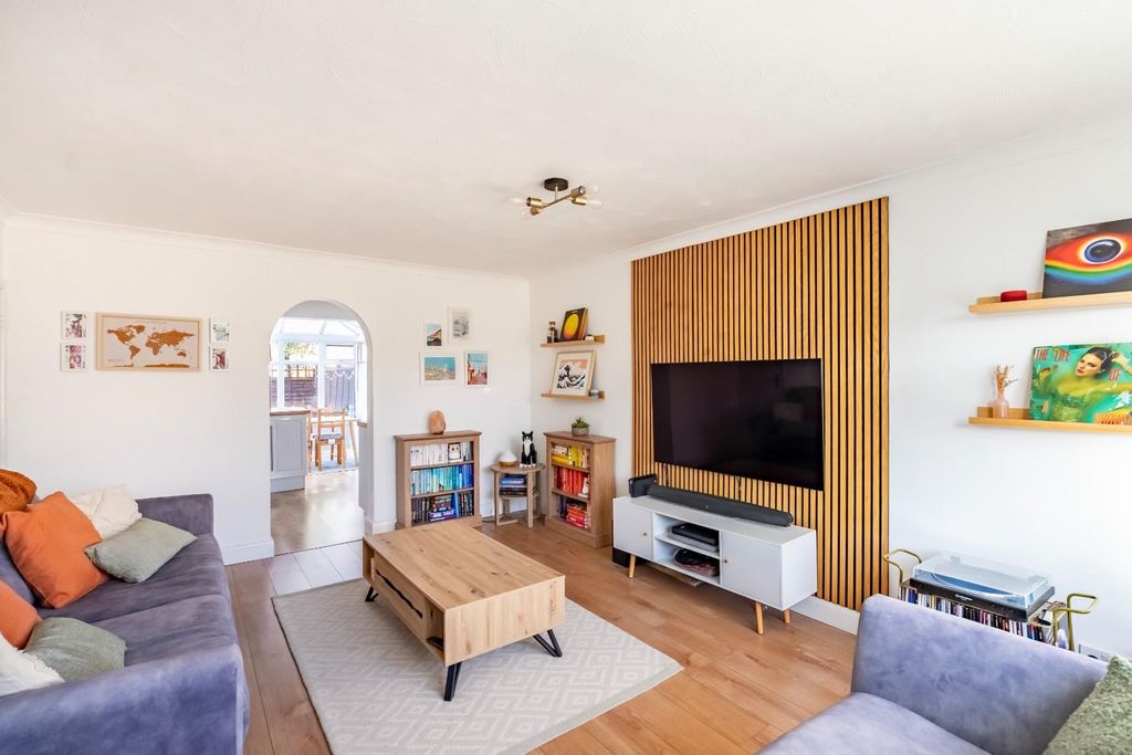 Property photo 3 of 16 Living Room