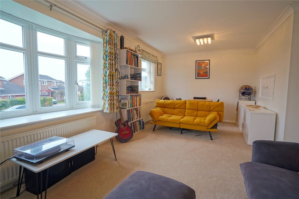 Property photo 2 of 12 Picture No. 11