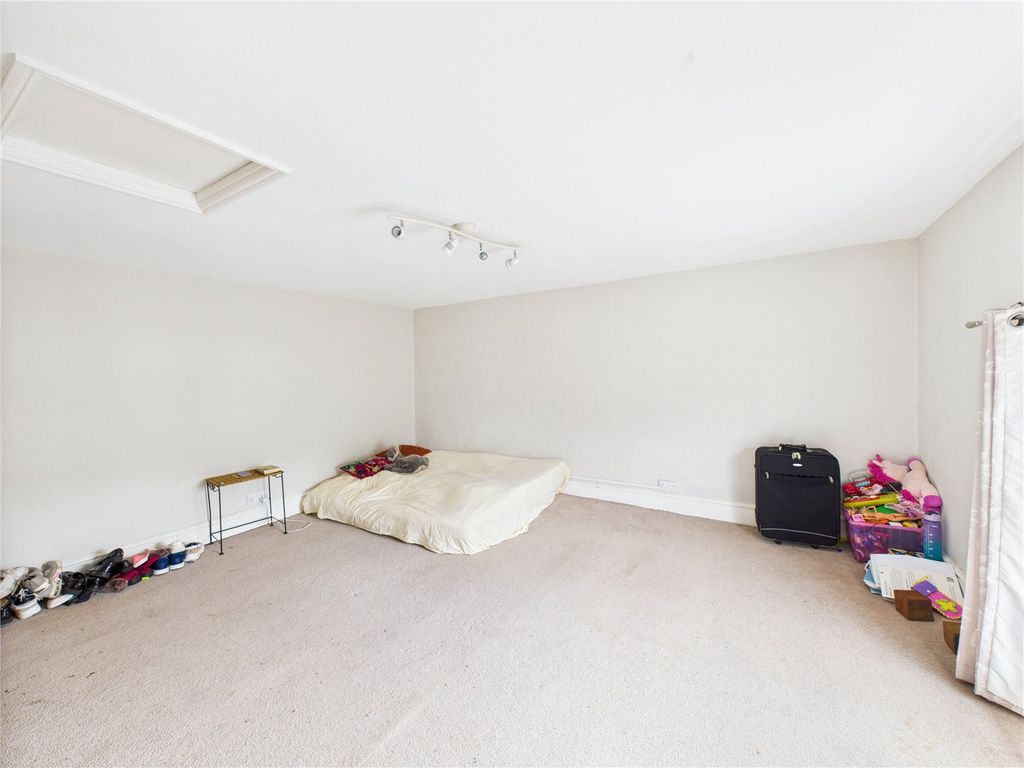 Additional image 8 of 5 bed flat for saleThoroughfare, Halesworth, Suffolk IP19