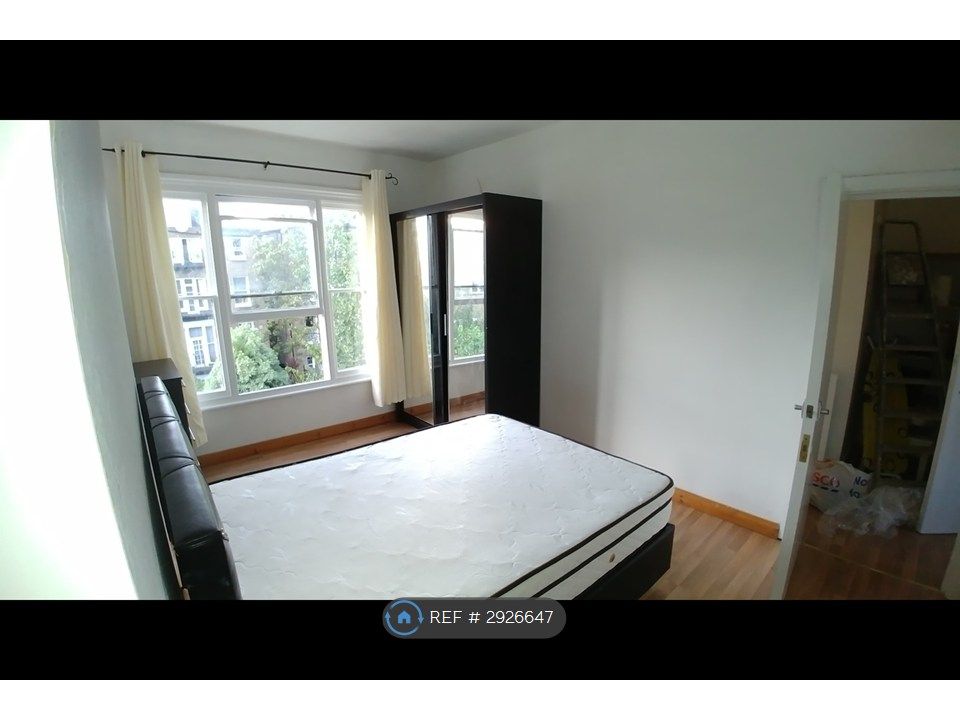 Property photo 1 of 3
