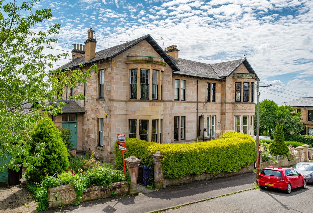 Property photo 1 of 50