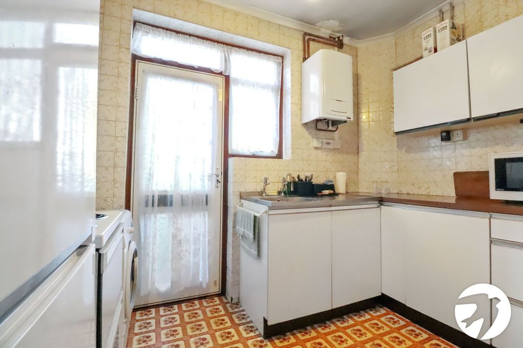 Property photo 3 of 12 Picture No. 05